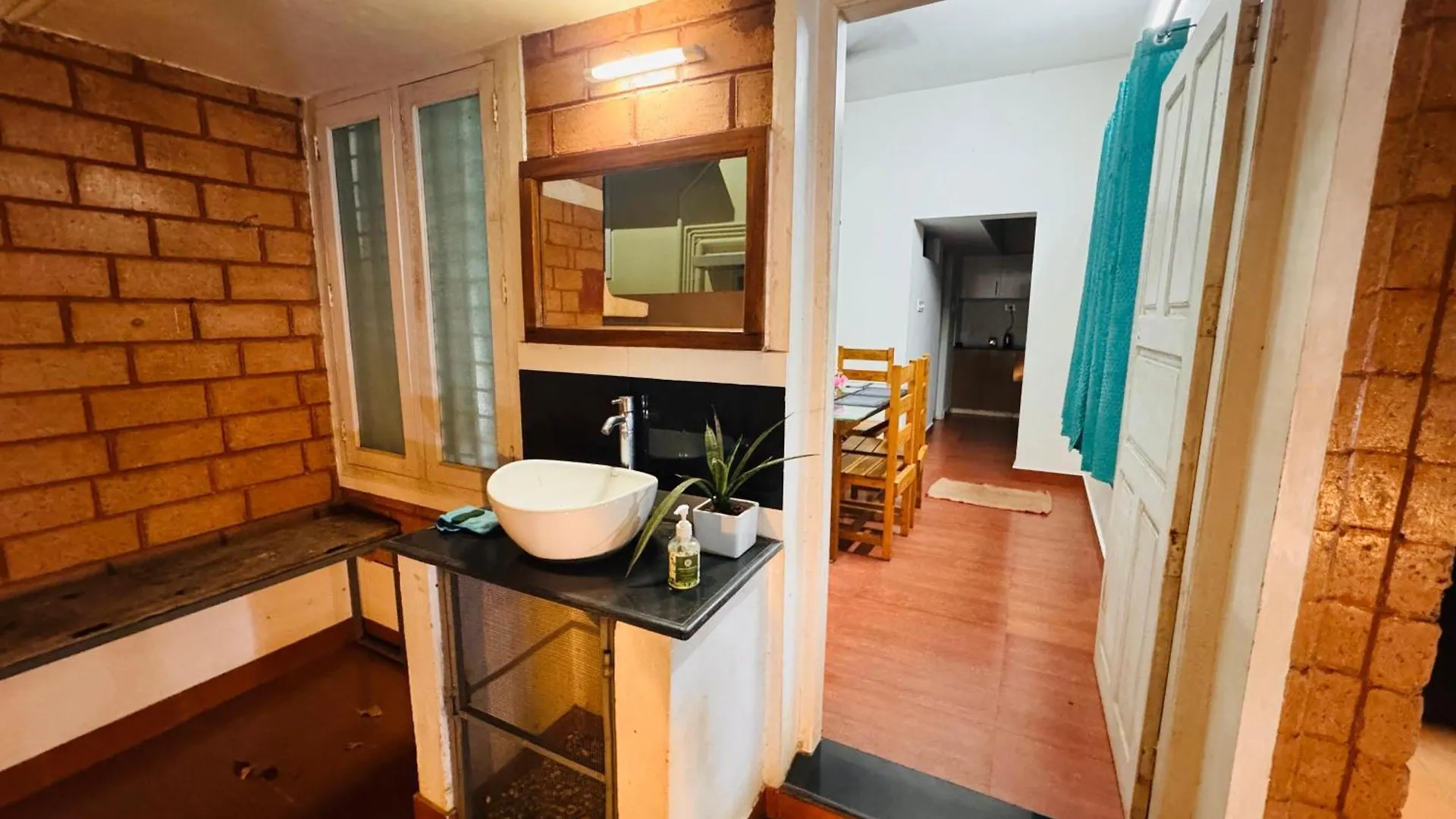 Harmony Nest, Akkulam Villa Thiruvananthapuram